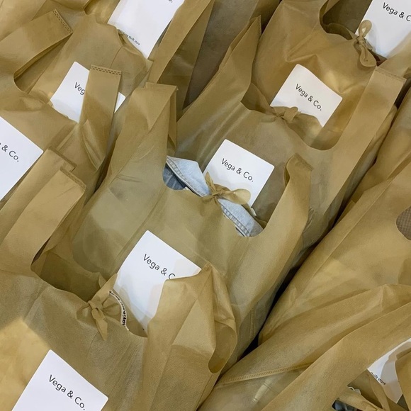 Meet your Posher, Vega - Picture 5 of 9